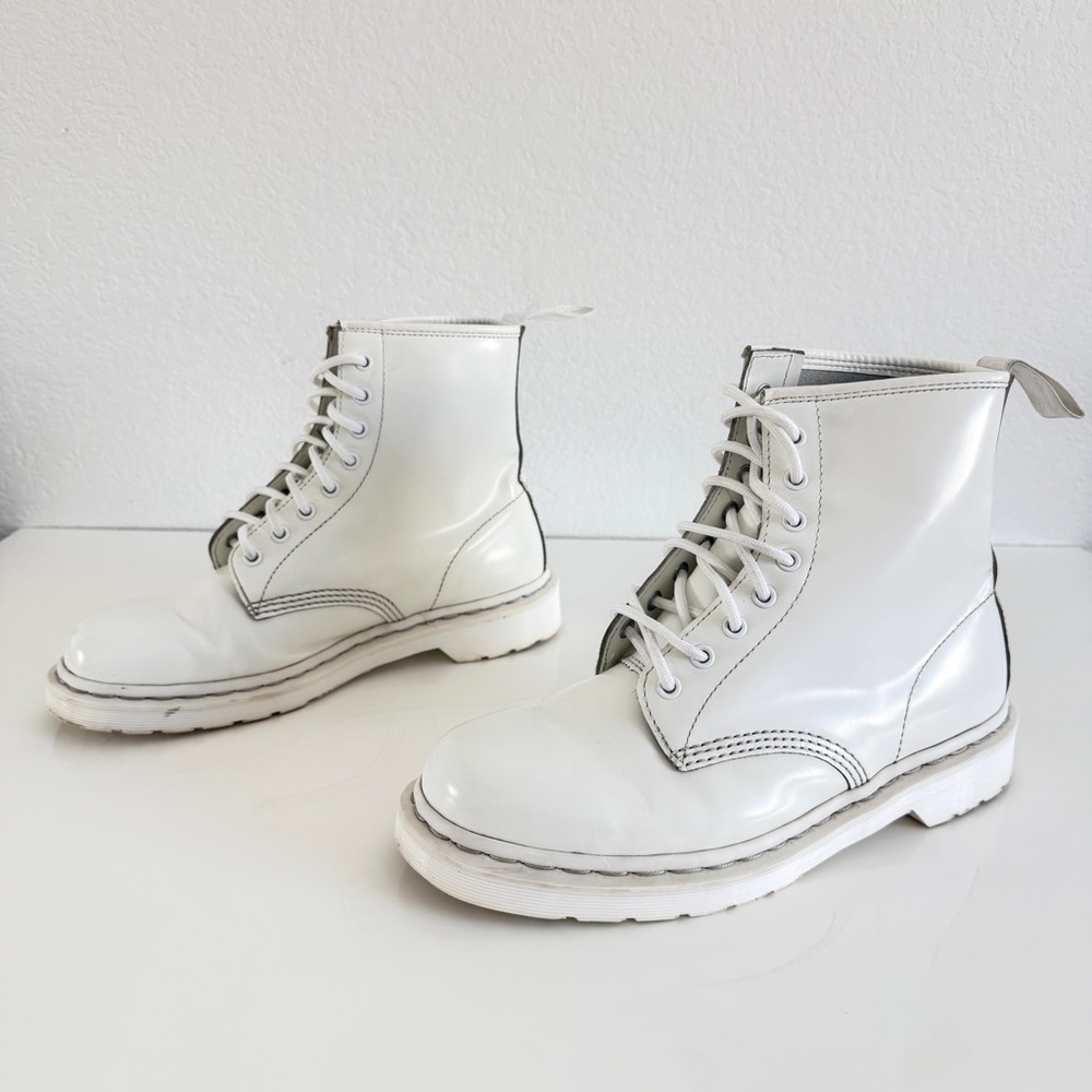 Dr Martens White Mono Smooth Leather Combat Boot - Picture 3 of 7
